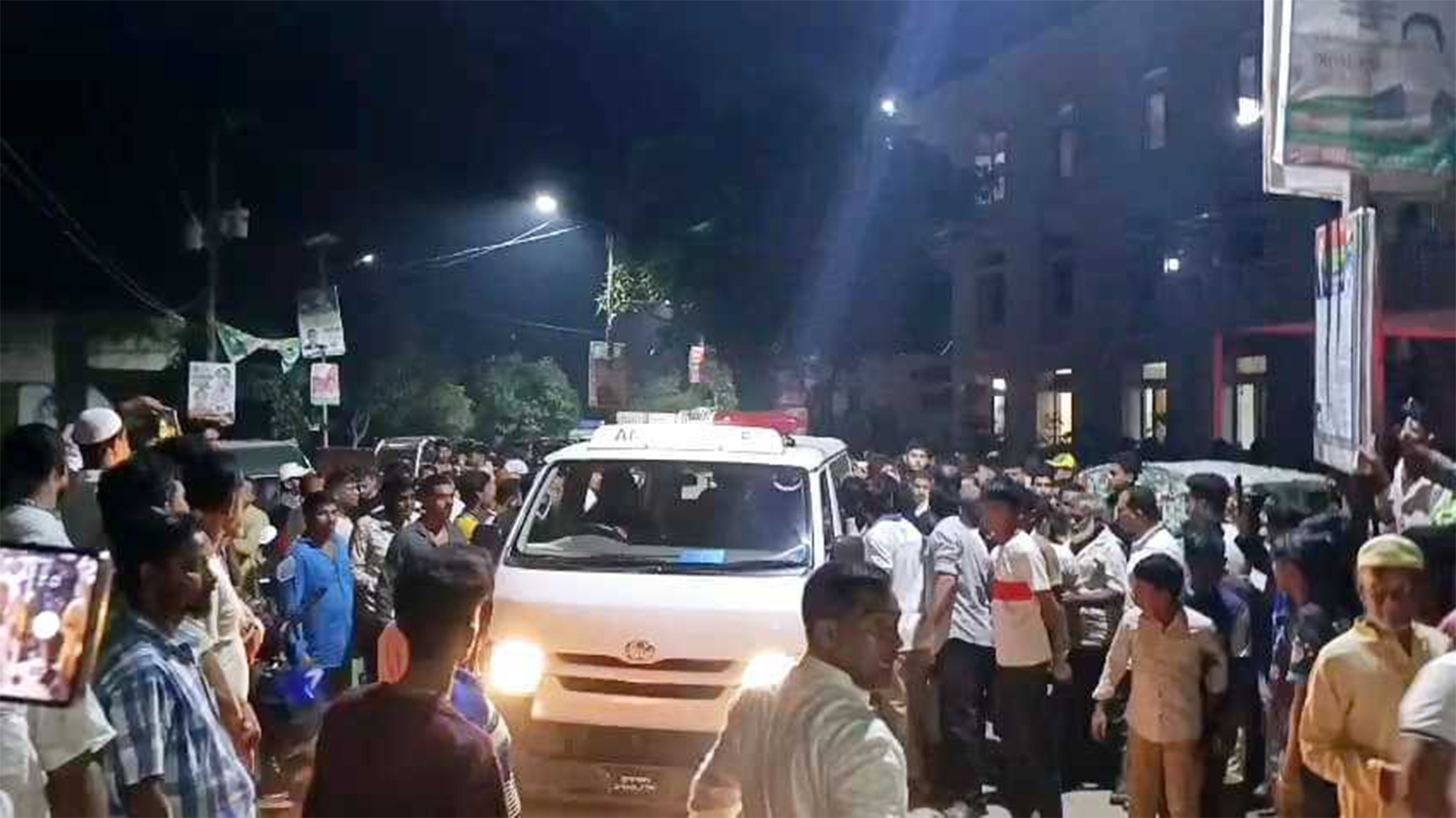 ব্রাহ্মণবাড়িয়ায় পরপর ৩টি গুলিতে লুটিয়ে পড়েন বিএনপি নেতা, পাঠানো হলো ঢাকায়