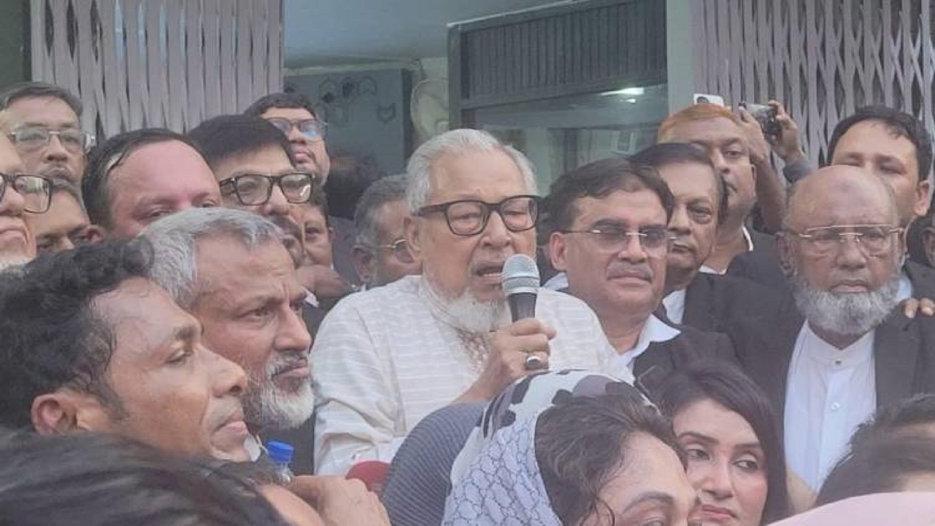 দেশ পরিচালনায় অভিজ্ঞ দলের ক্ষমতায় আসা প্রয়োজন: নজরুল ইসলাম