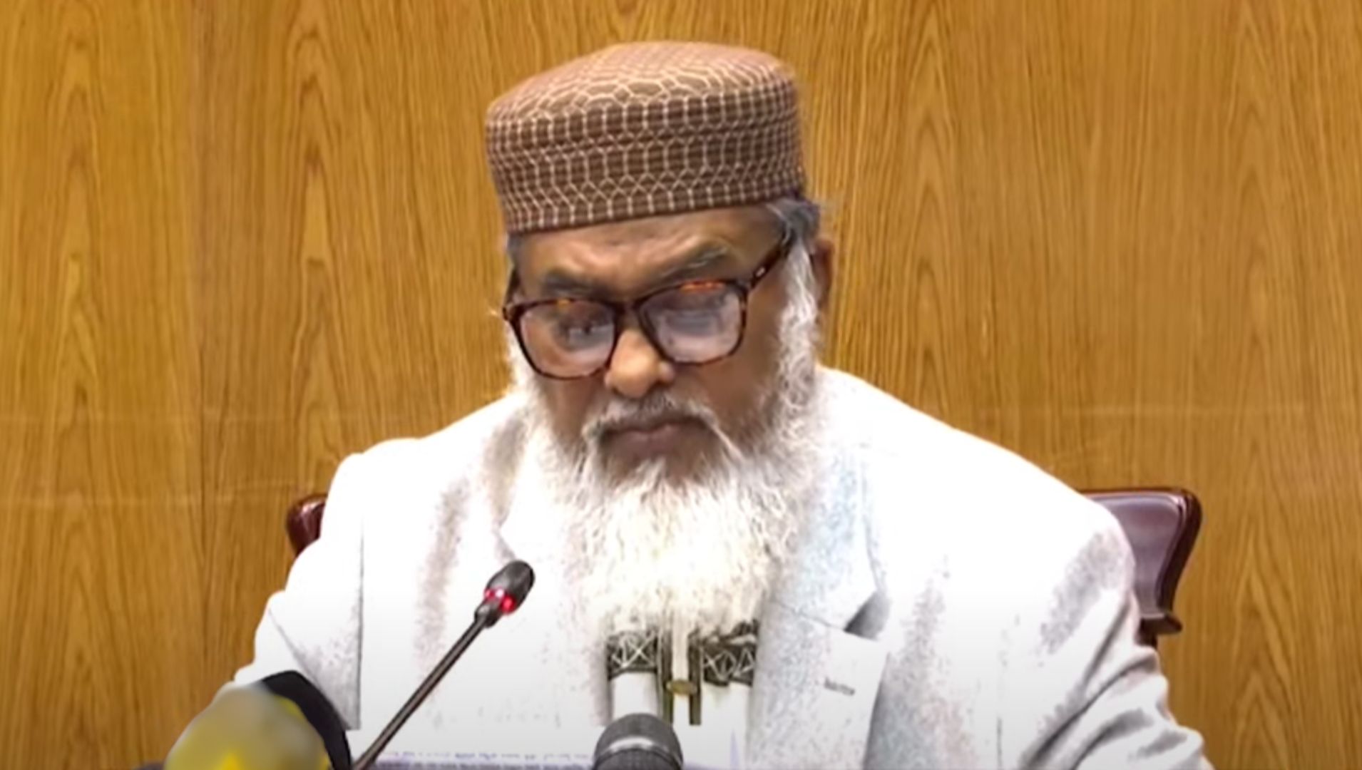 ইমাম ও খতিবদের বেতন ২০১৫ সালের পে স্কেল অনুযায়ী দিতে অর্থ মন্ত্রণালয়ে চিঠি