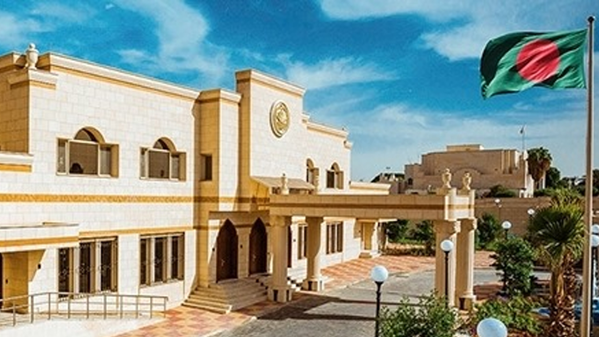 সৌদিতে অনুমতি ছাড়া নির্বাচনী সভা, বেশ কয়েকজন বাংলাদেশি আটক - Bangla24.Top