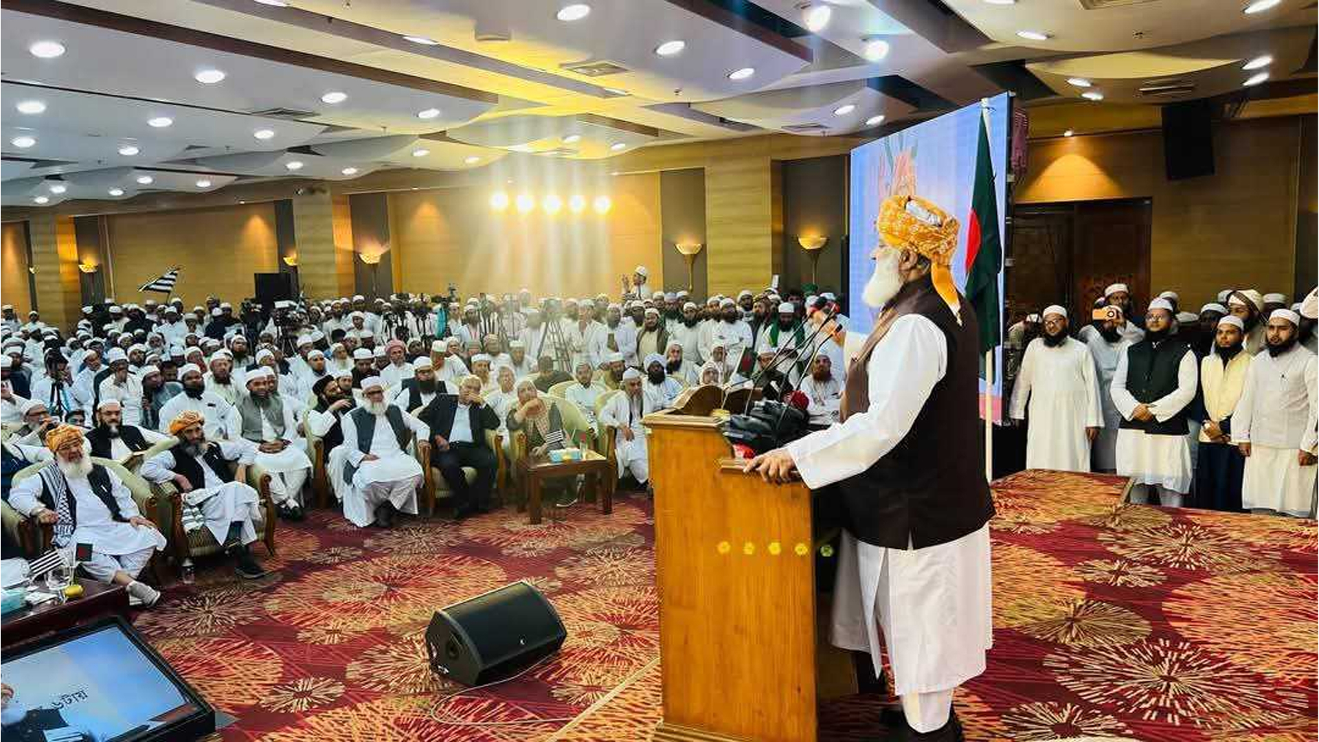 বাংলাদেশ ও পাকিস্তান দুটি ভ্রাতৃপ্রতিম দেশ: ফজলুর রহমান