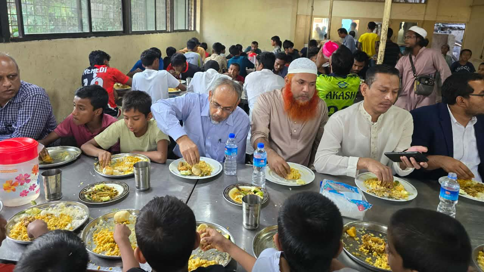 তারেক রহমানের জন্মদিন উপলক্ষে সলিমুল্লাহ এতিমখানায় দোয়া মাহফিল