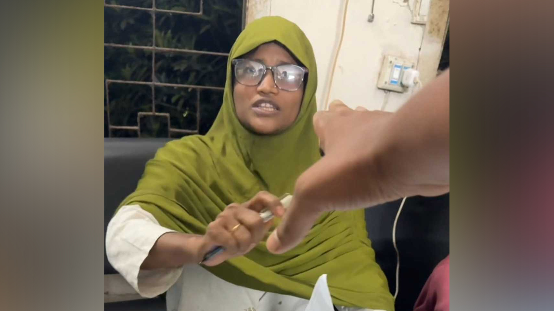 কসবায় জলাতঙ্কের টিকার জন্য টাকা দাবি, রোগীকে আটকে রাখার অভিযোগ