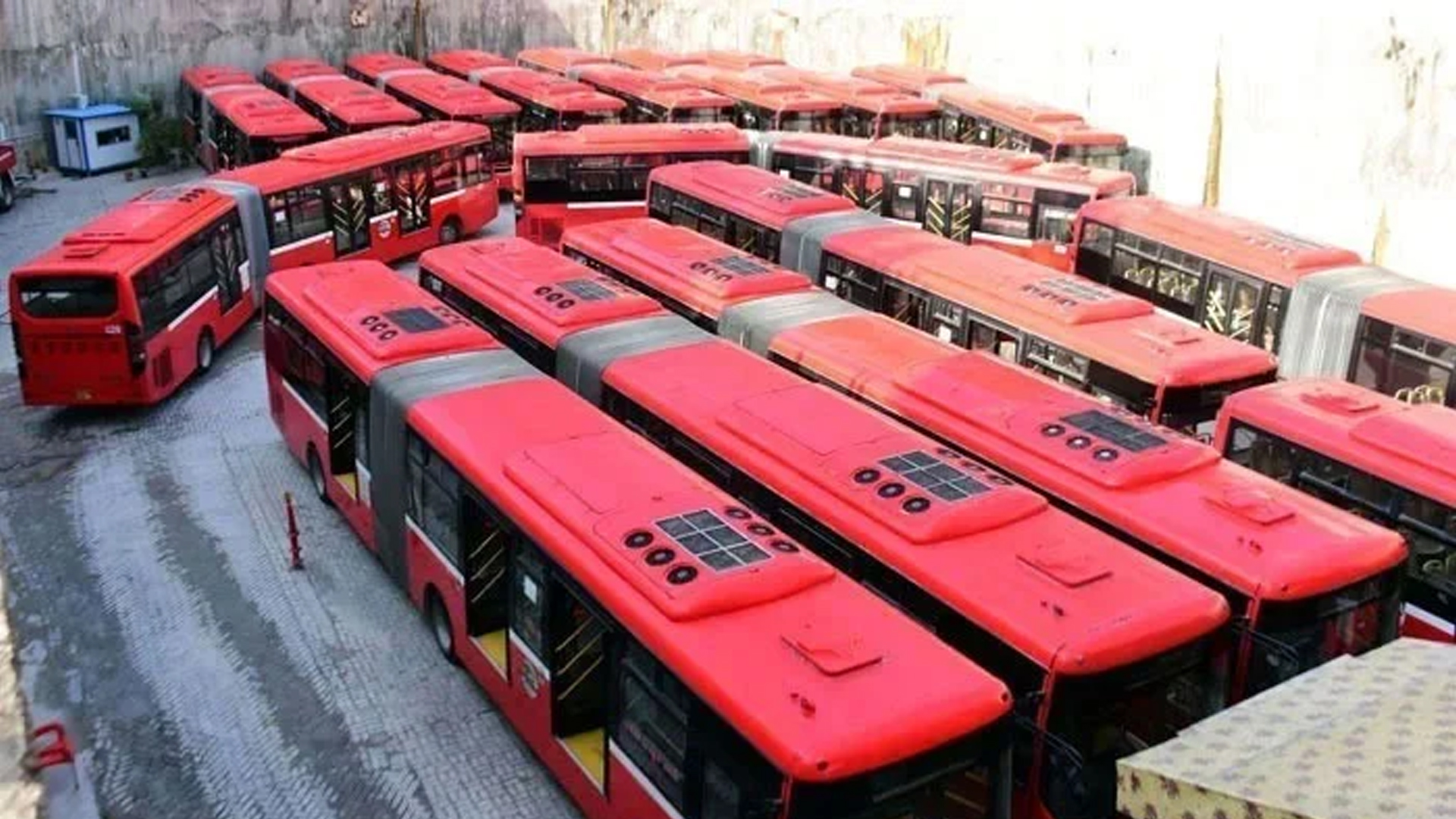 রাজধানীতে সব গণপরিবহনে ভাড়া ফ্রি করার ঘোষণা পাকিস্তানের