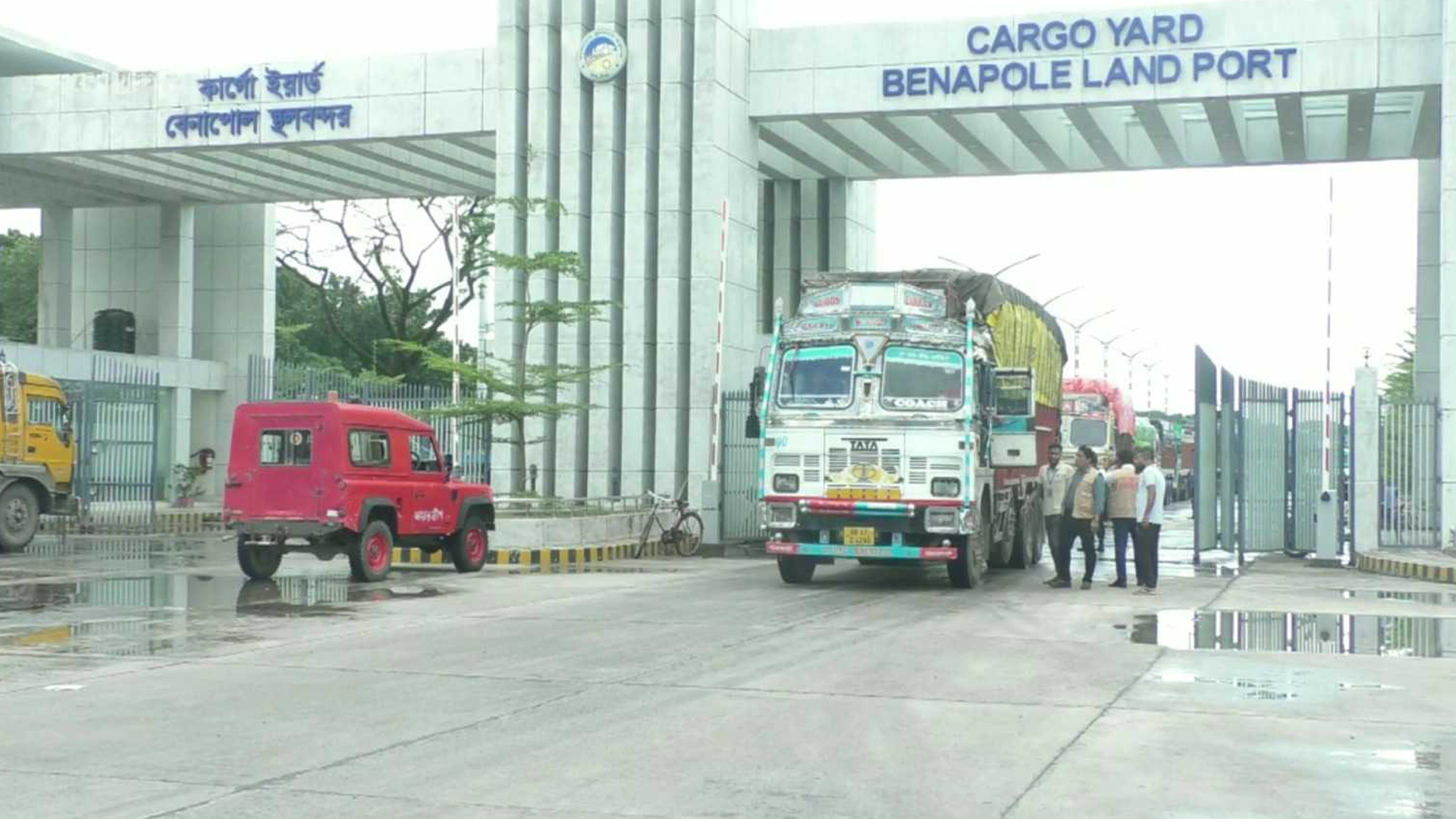 বেনাপোল বন্দরে নিরাপত্তা জোরদার