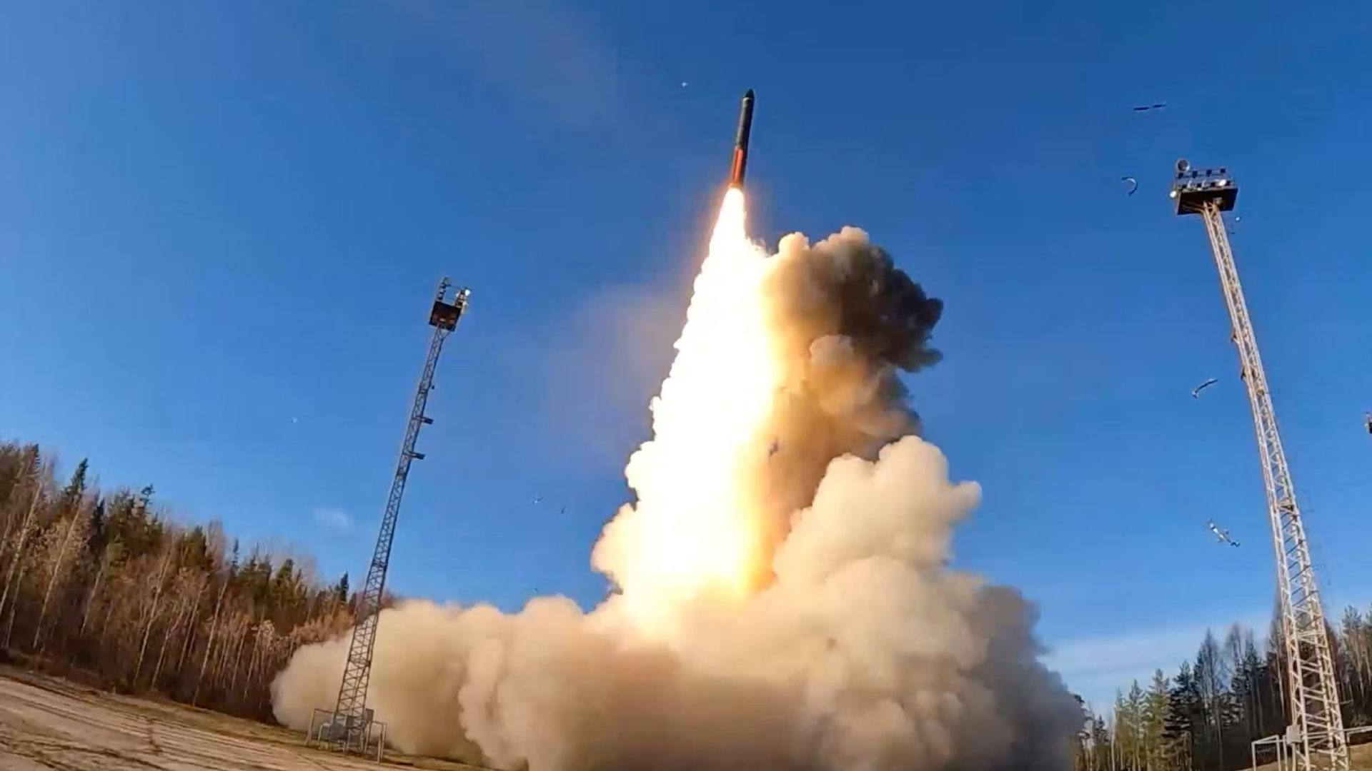 পারমাণবিক অস্ত্রের মহড়া শুরু করল রাশিয়া!