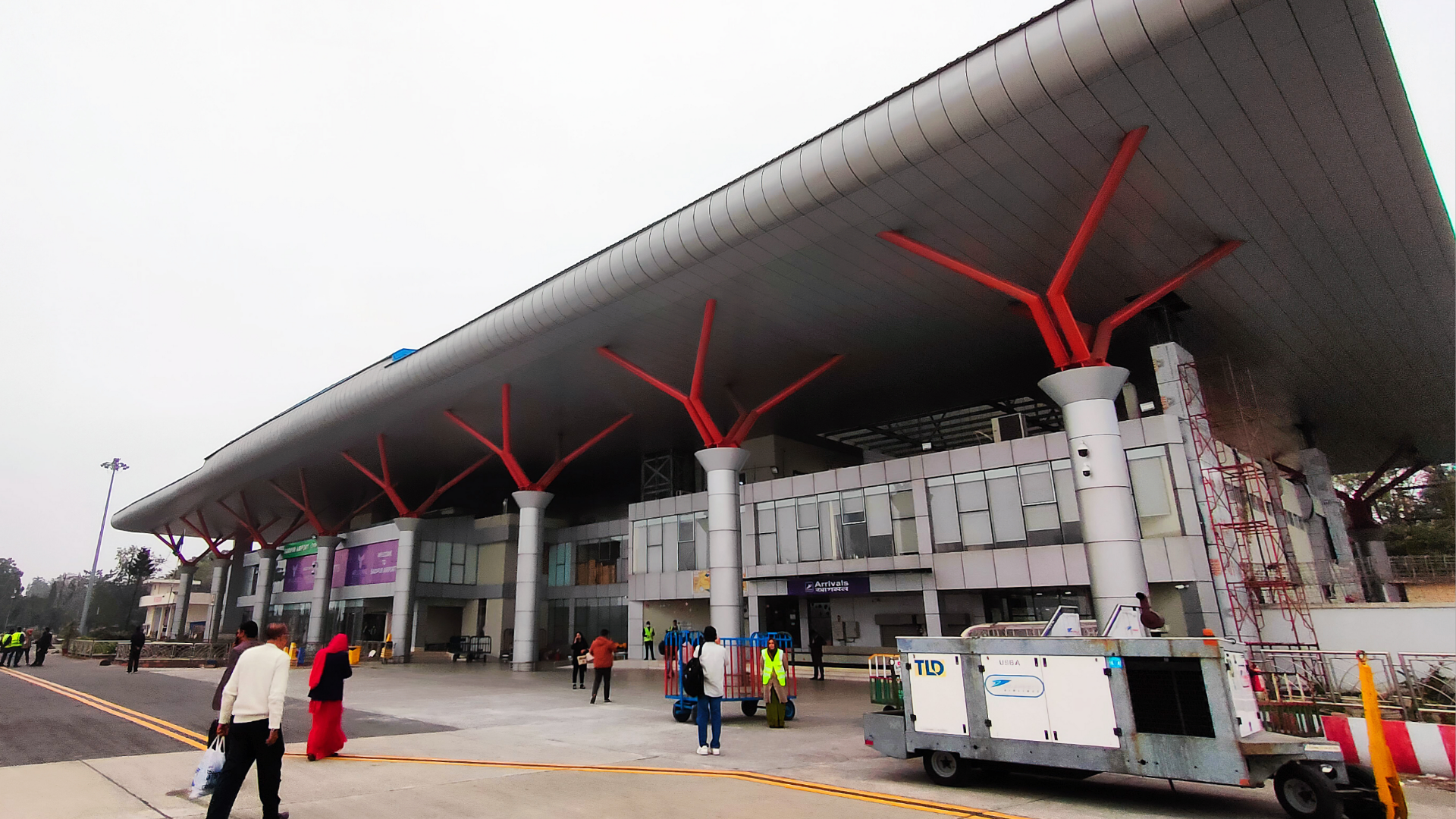 ফিরতি যাত্রায় সৈয়দপুরে বিমানের টিকিটের দাম ৩ গুণ