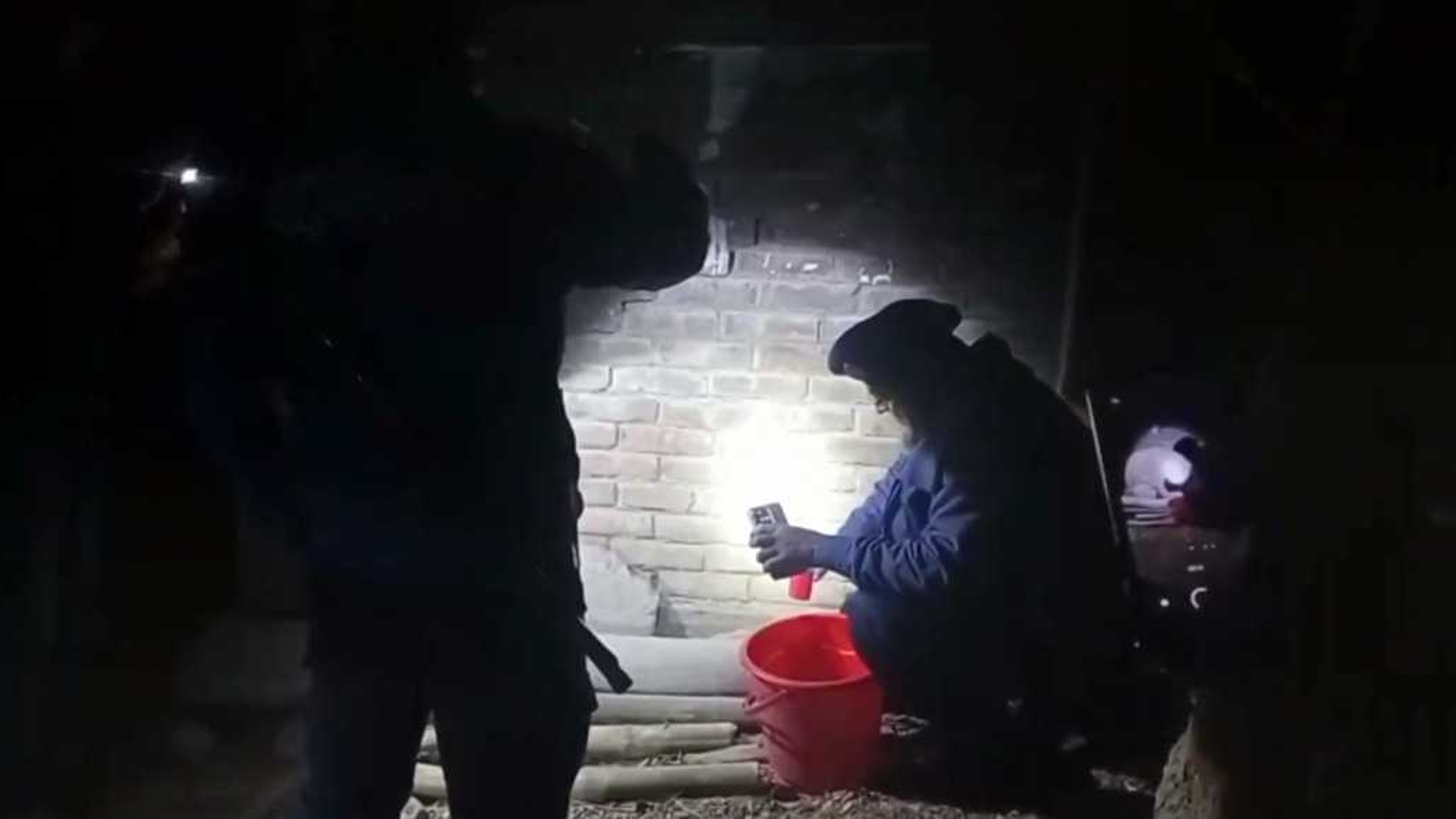 মুজিবনগরে ফের ককটেল সদৃশ বস্তু উদ্ধার