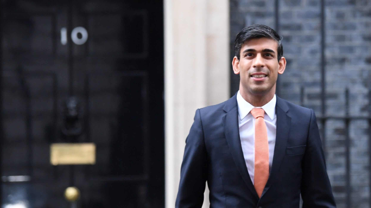 Ретро мастурбация Нағашы жиенін орыс порносымен азғырған.