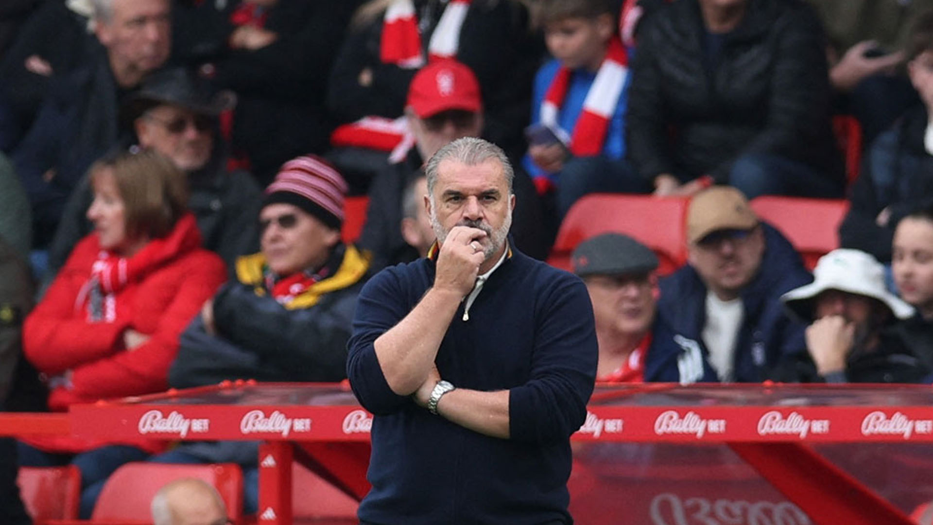 ৩৯ দিনেই চাকরি হারালেন পোস্তেকোগ্লু