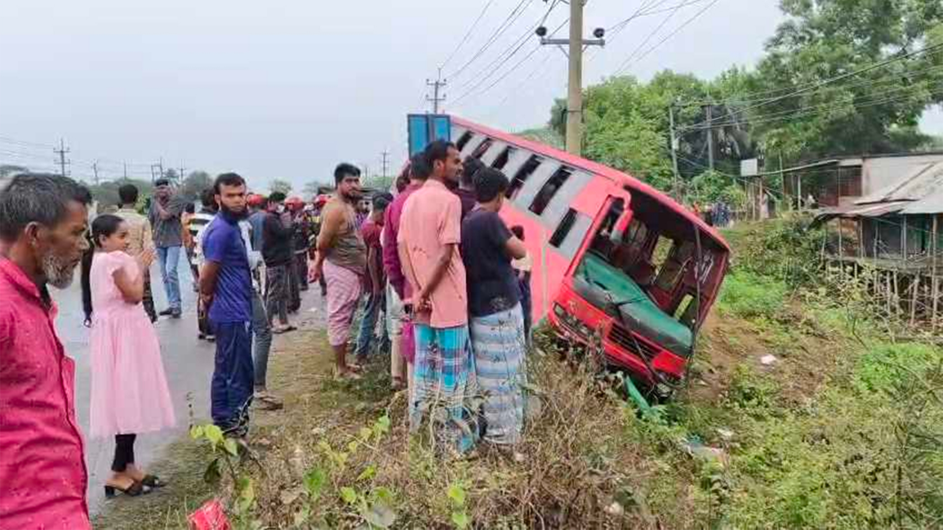 ময়মনসিংহে বাস-সিএনজি অটোরিকশার সংঘর্ষে নিহত ২