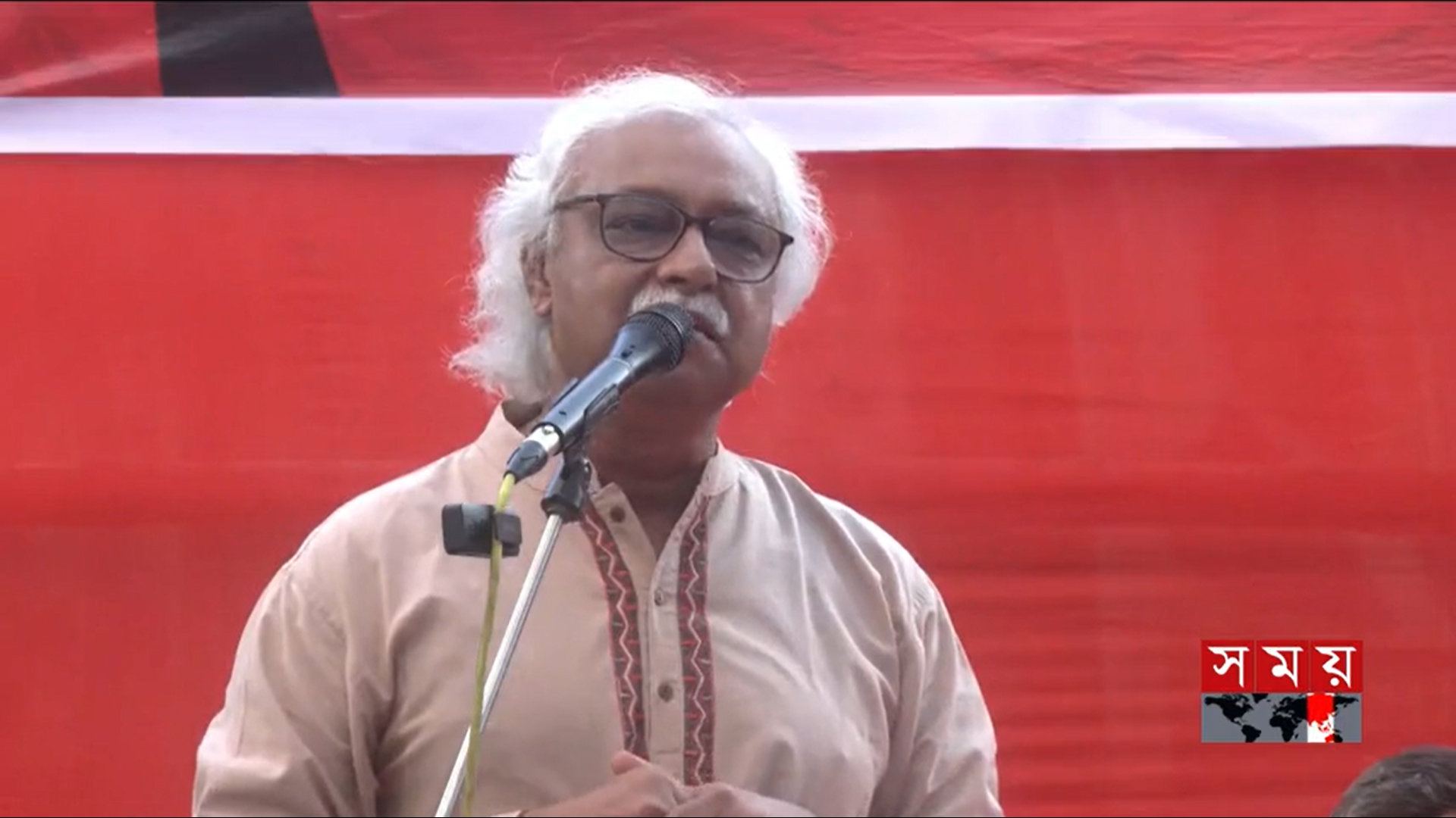 ঐকমত্যের নামে সরকার অনেক সিদ্ধান্ত জোর করে গেলাতে চাচ্ছে: প্রিন্স