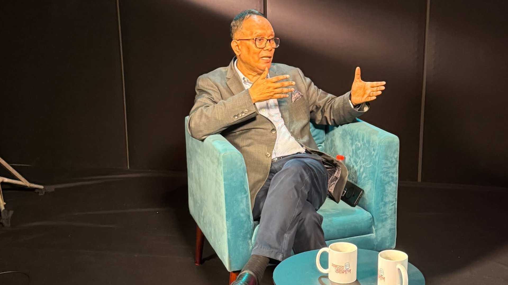 শাহজালালের অগ্নিকাণ্ডে দেশের অপূরণীয় ক্ষতি, বড় সংকটের শঙ্কা: নুরুল কবির