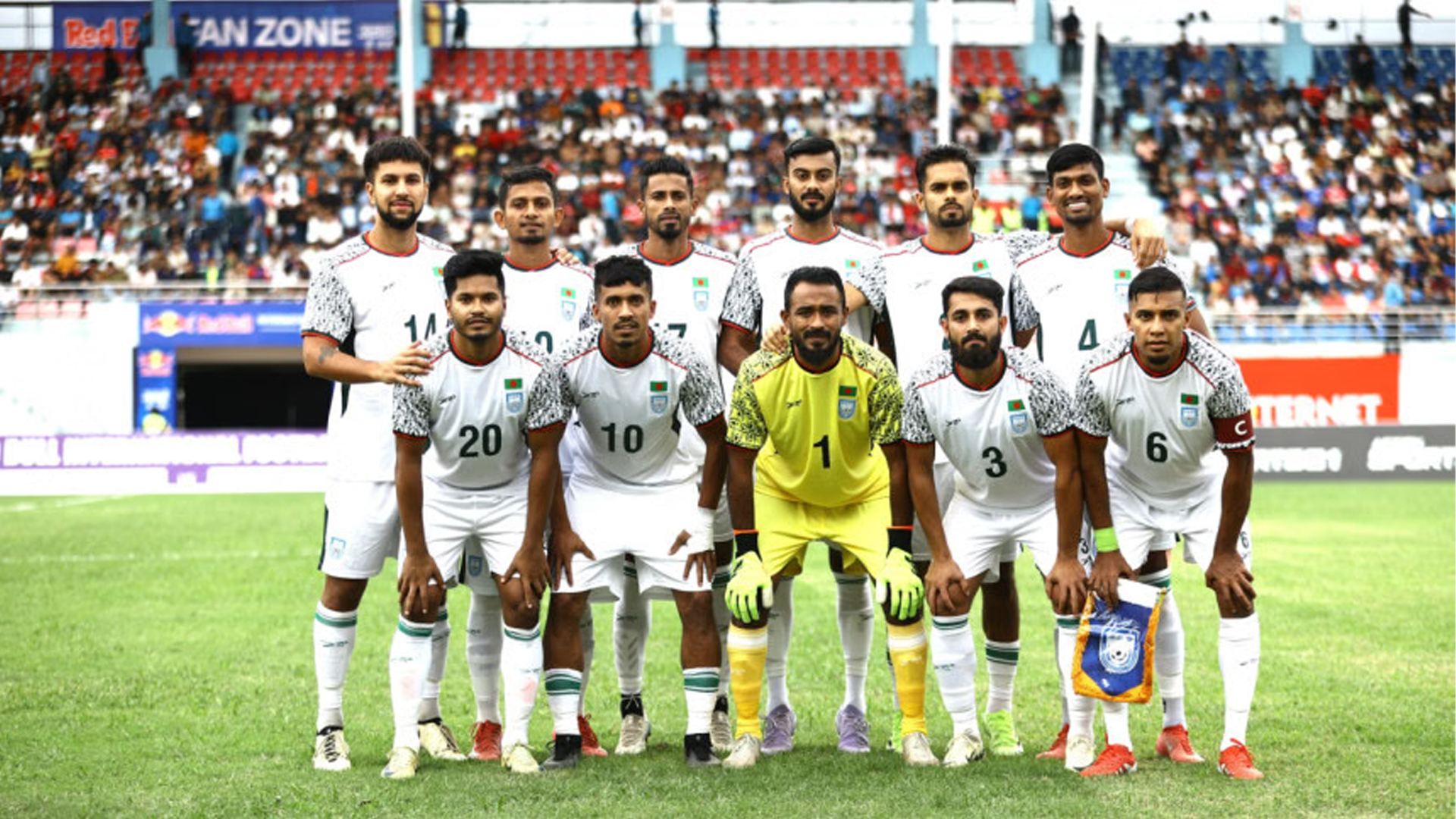 নেপাল থেকে বিশেষ ফ্লাইটে দেশে ফিরছে বাংলাদেশ ফুটবল দল