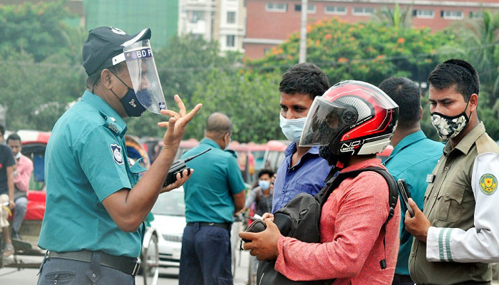 বিধিনিষেধের ষোড়শ দিনে গ্রেপ্তার ৩৪২