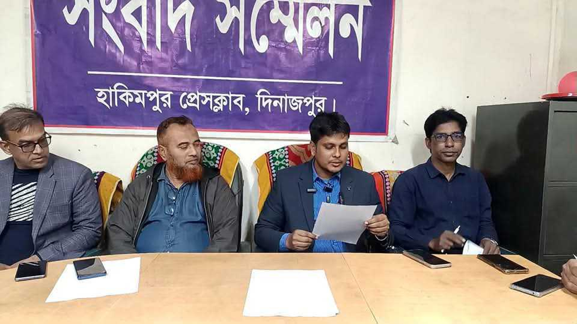 প্রশাসনের ‘পক্ষপাতিত্ব’, নির্বাচন থেকে সরে দাঁড়ালেন স্বতন্ত্র প্রার্থী