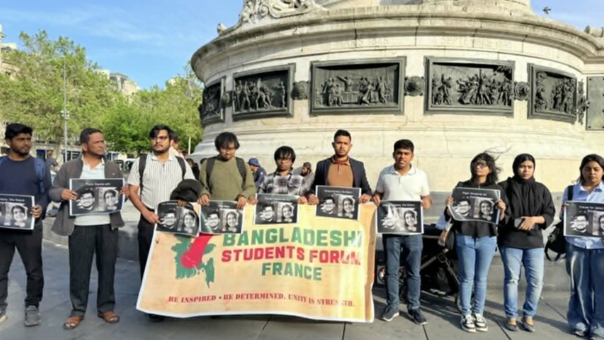 যুক্তরাষ্ট্রে নিহত বাংলাদেশি শিক্ষার্থীদের স্মরণে প্যারিসে মানববন্ধন ও প্রতিবাদ