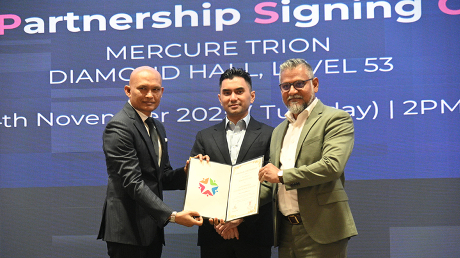 শিক্ষা, স্বাস্থ্য ও পর্যটন উন্নয়নে মালয়েশিয়ার সংস্থার সঙ্গে বাংলাদেশি প্রতিষ্ঠানের একাধিক চুক্তি