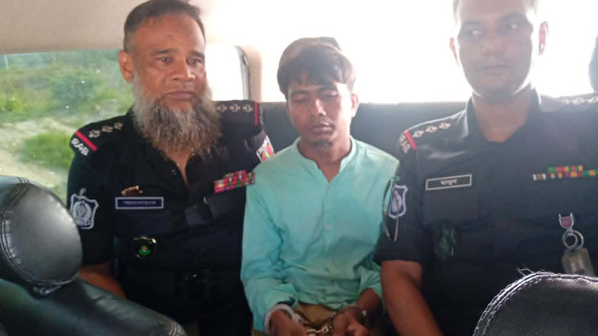 কেরানীগঞ্জের আবাসিক ভবনেই তৈরি হতো দেশি-বিদেশি কোম্পনির নকল ওষুধ!