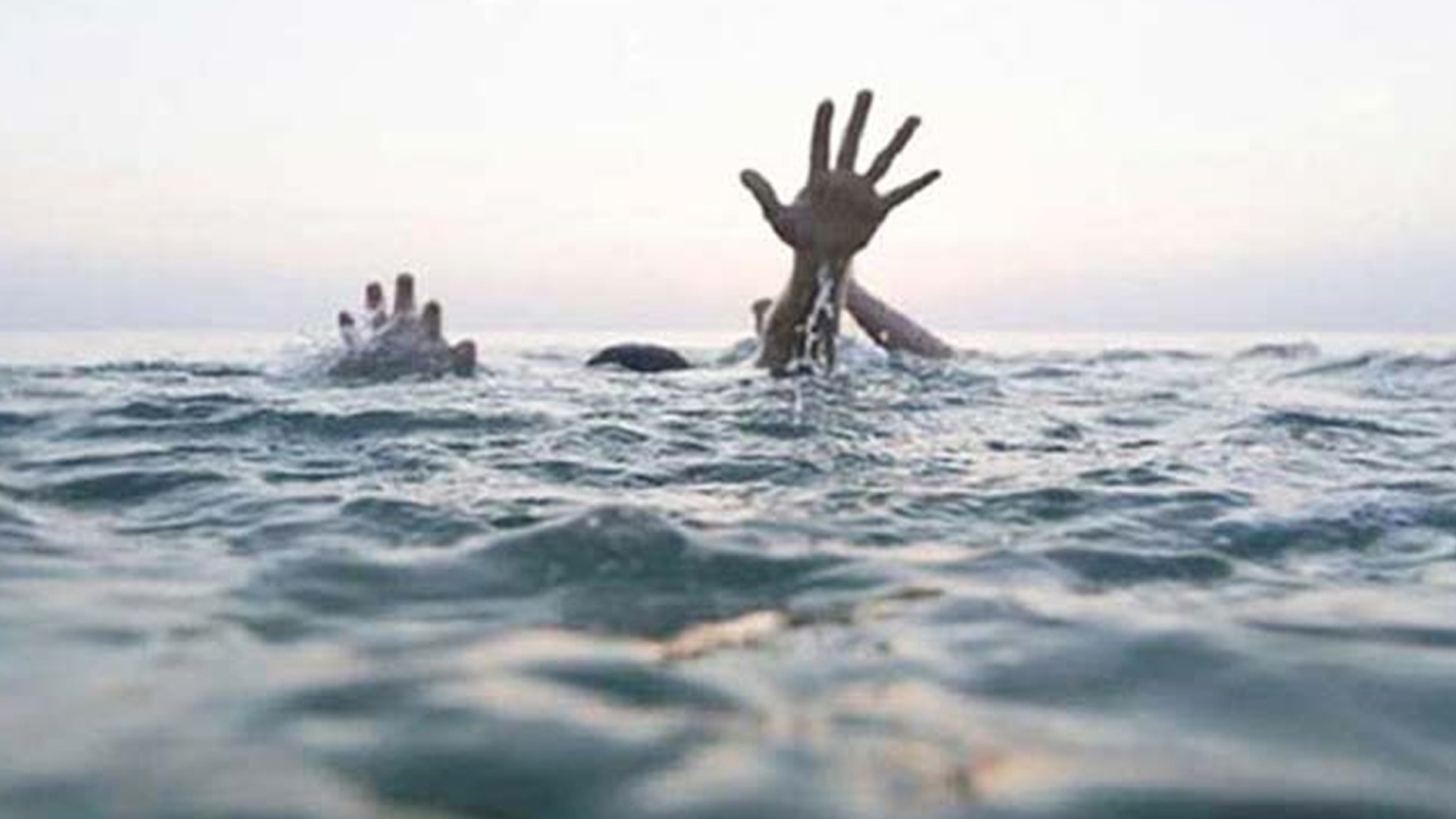 মাদ্রাসা থেকে এসে প্রচন্ড গরমের কারণে পুকুরে নেমেছিলেন ২ ভাই, একজনও বাঁচল না