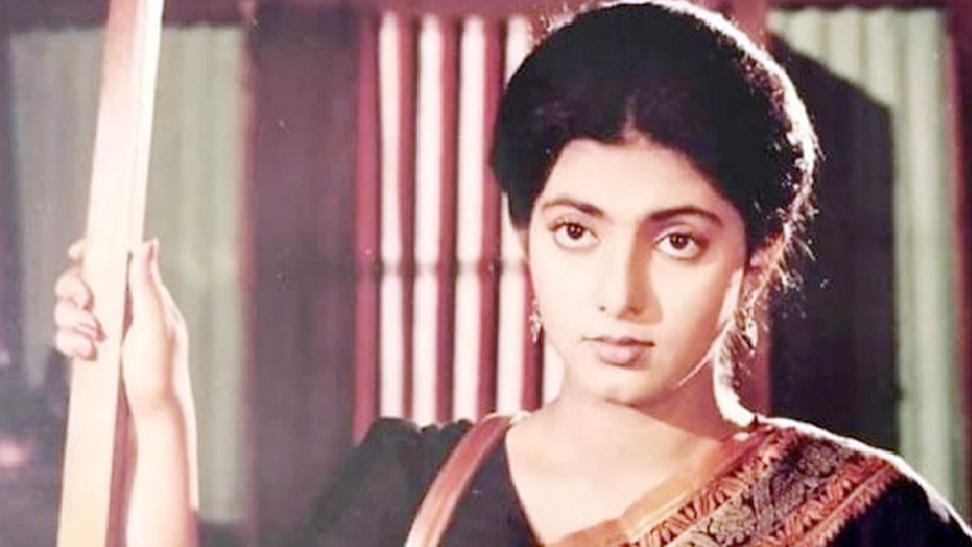 আজও জনপ্রিয় নব্বই দশকের চিত্রনায়িকা শাবনাজ