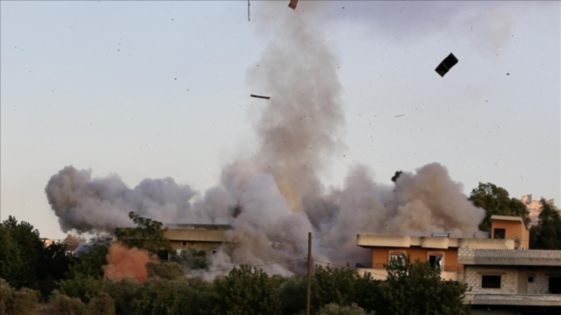 দক্ষিণ লেবাননে ‘হিজবুল্লাহকে’ লক্ষ্য করে ইসরাইলের হামলা