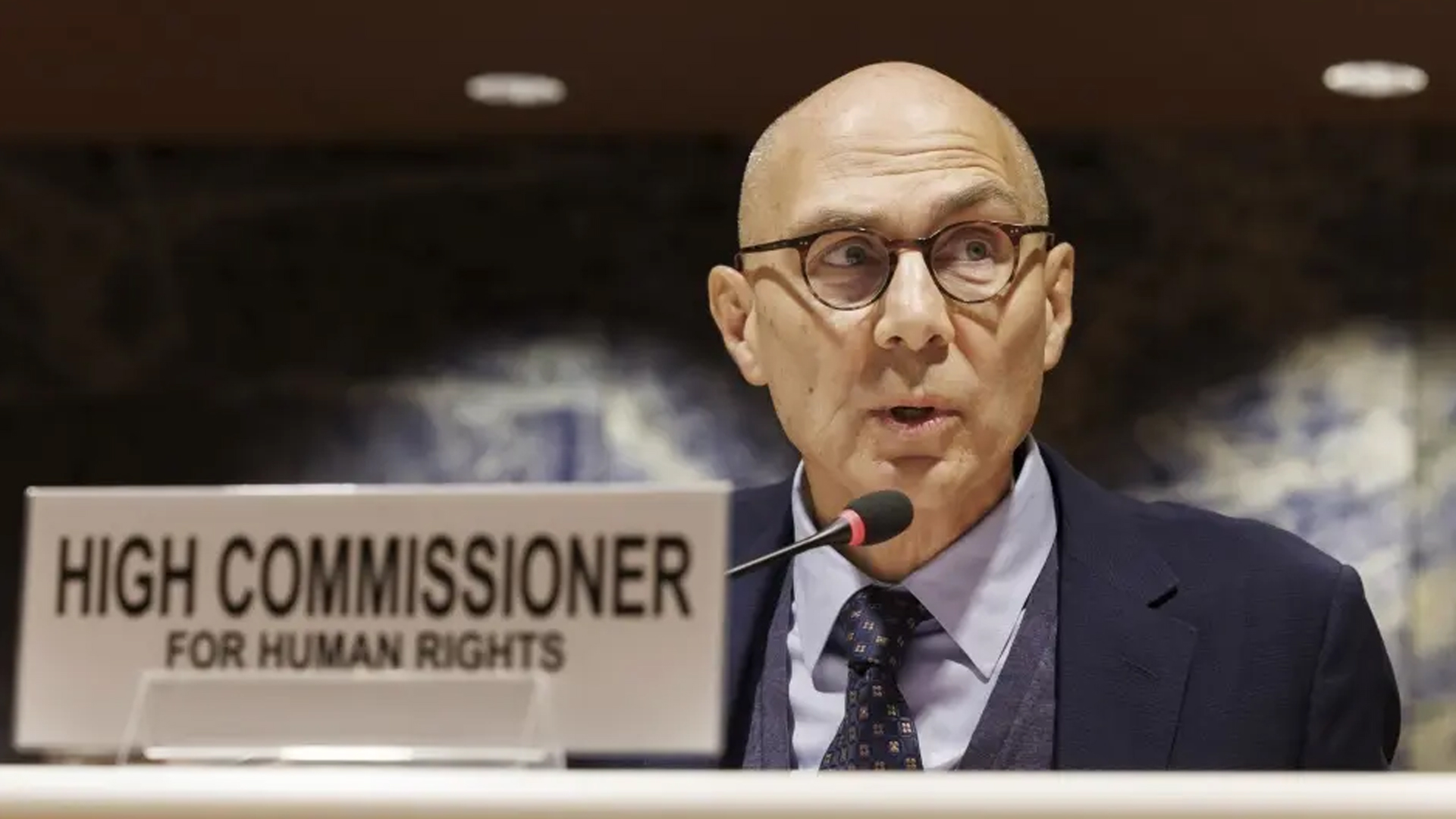 ইরানে স্কুলে প্রাণঘাতী বোমা হামলার তদন্ত দ্রুত শেষ করার আহ্বান জাতিসংঘের মানবাধিকার প্রধানের