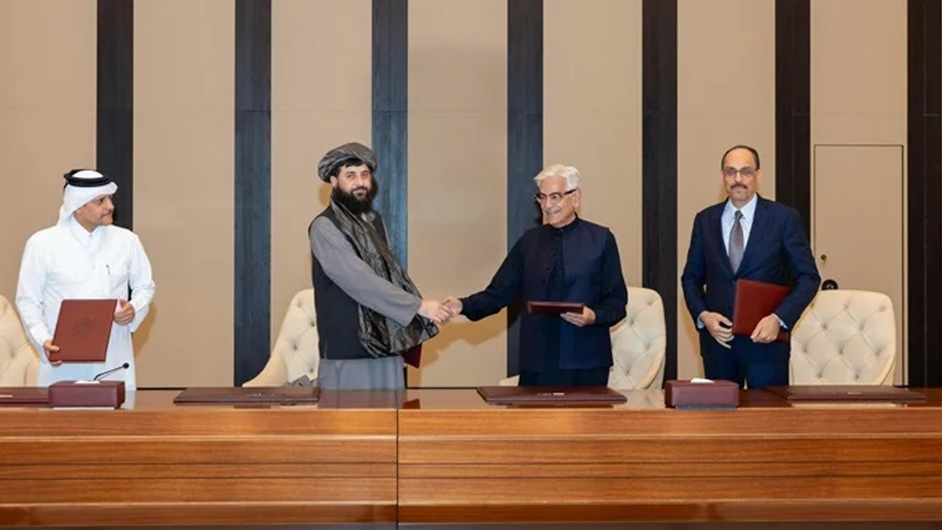 কাতার ও তুরস্কের মধ্যস্থতায় যুদ্ধবিরতিতে সম্মত পাকিস্তান-আফগানিস্তান