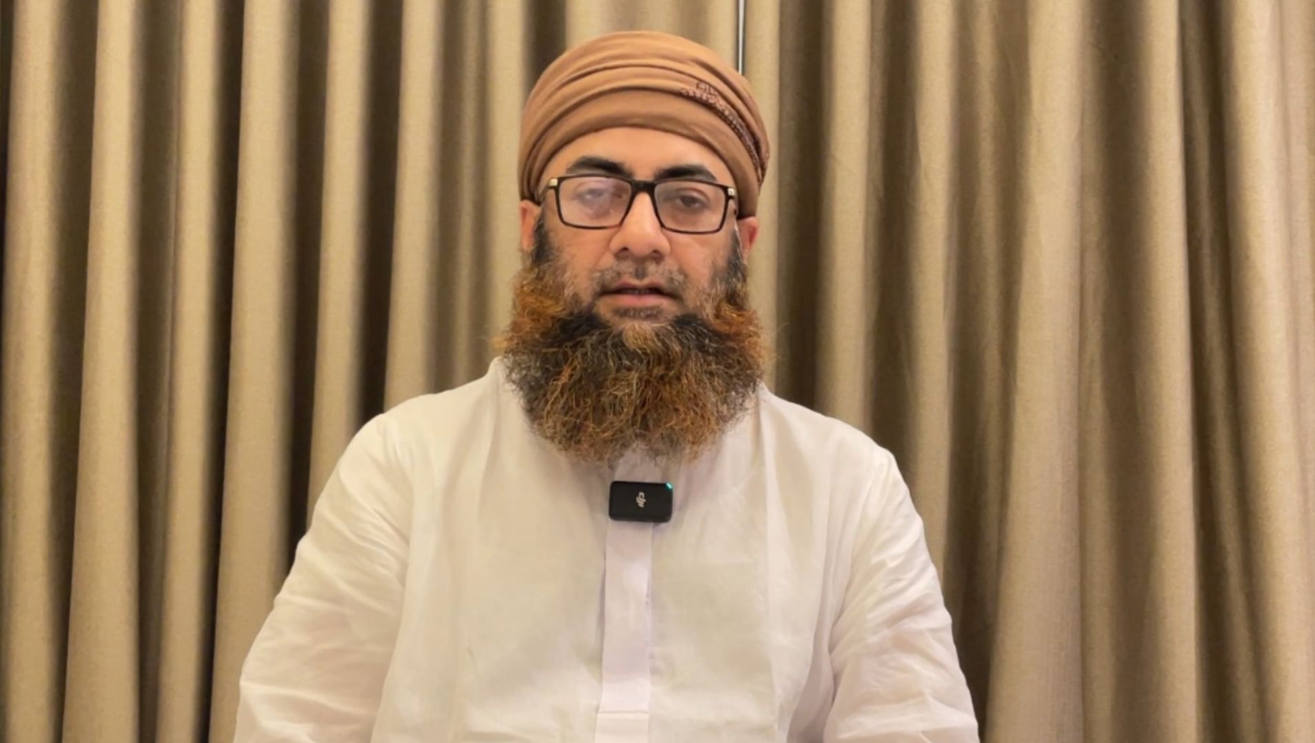 Busty yalangoch fotosurat