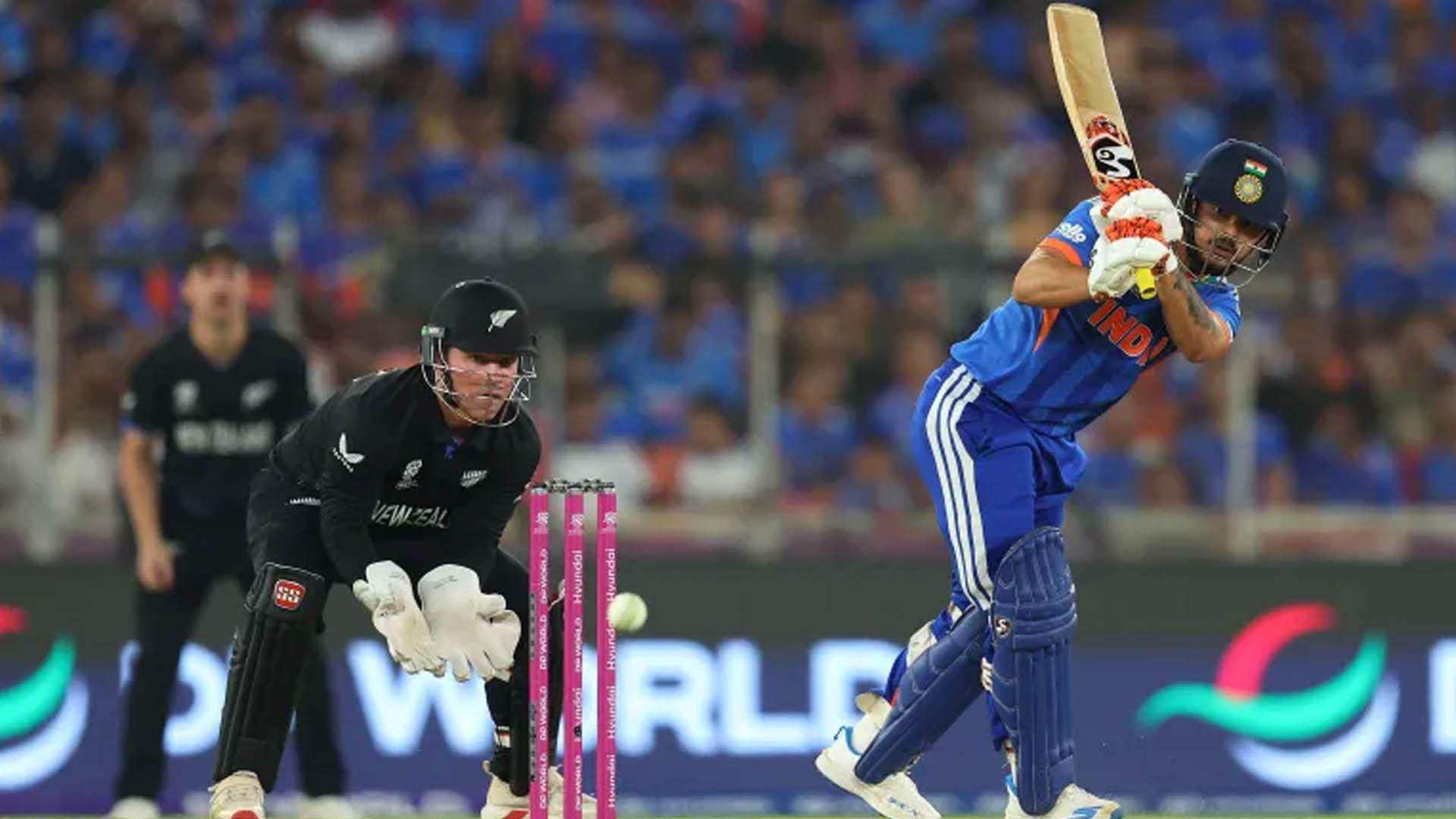 বিশ্বকাপের ফাইনালে নিউজিল্যান্ডকে ২৫৬ রানের লক্ষ্য দিলো ভারত। ছবি: সংগৃহীত