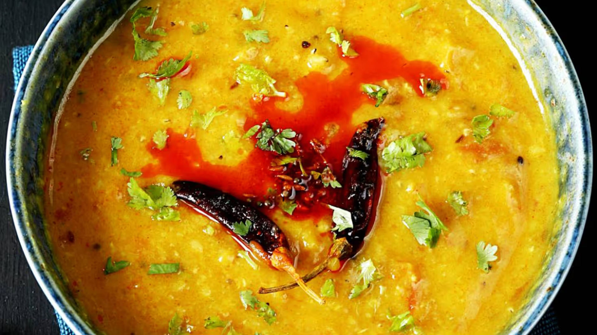 ডাল খাওয়া সবার জন্য নিরাপদ নয়, বলছেন বিশেষজ্ঞরা। ছবি: সংগৃহীত