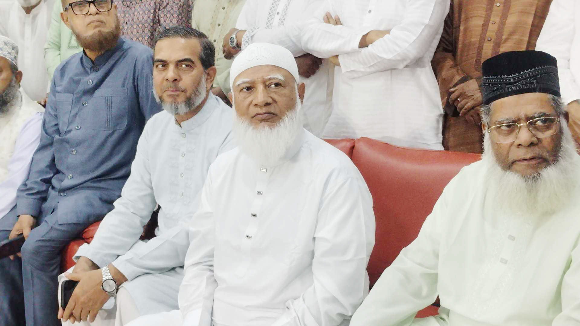 ফেব্রুয়ারিতে সবাইকে নিয়ে নির্বাচন আদায় করা হবে: জামায়াত আমির