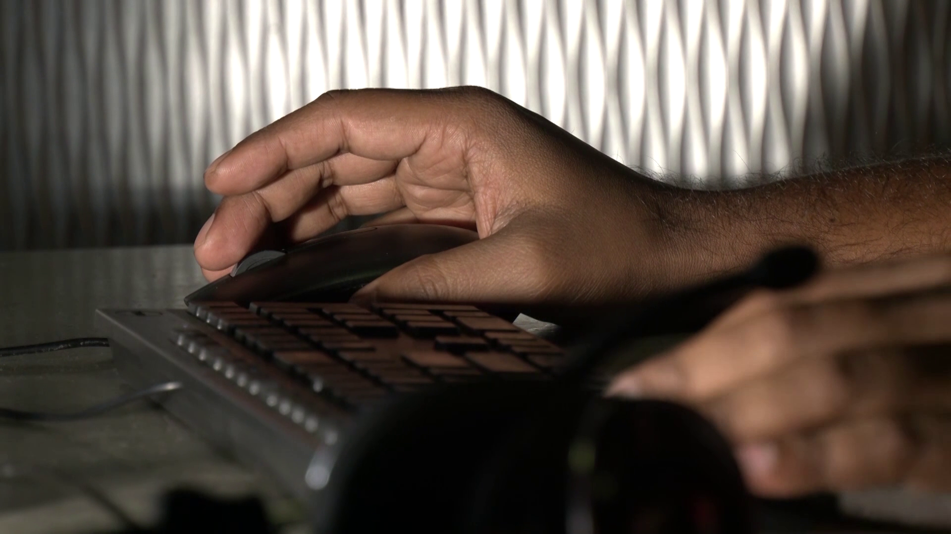 দেশে অনলাইন জুয়ায় আসক্ত ৫০ লাখের বেশি মানুষ!