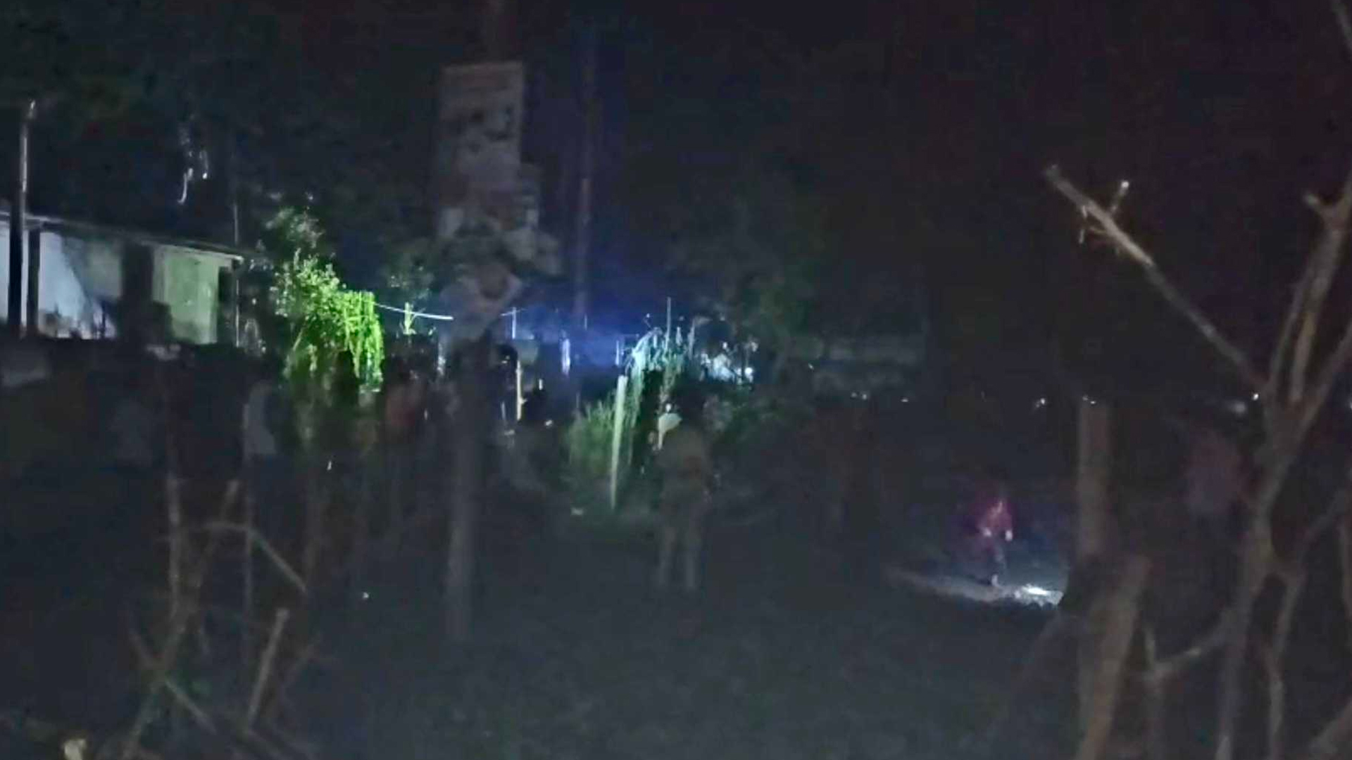 ব্রাহ্মণবাড়িয়ায় কথা কাটাকাটির জেরে দ্বন্দ্ব, টর্চলাইট জ্বালিয়ে দুই পক্ষের সংঘর্ষে আহত ২৫