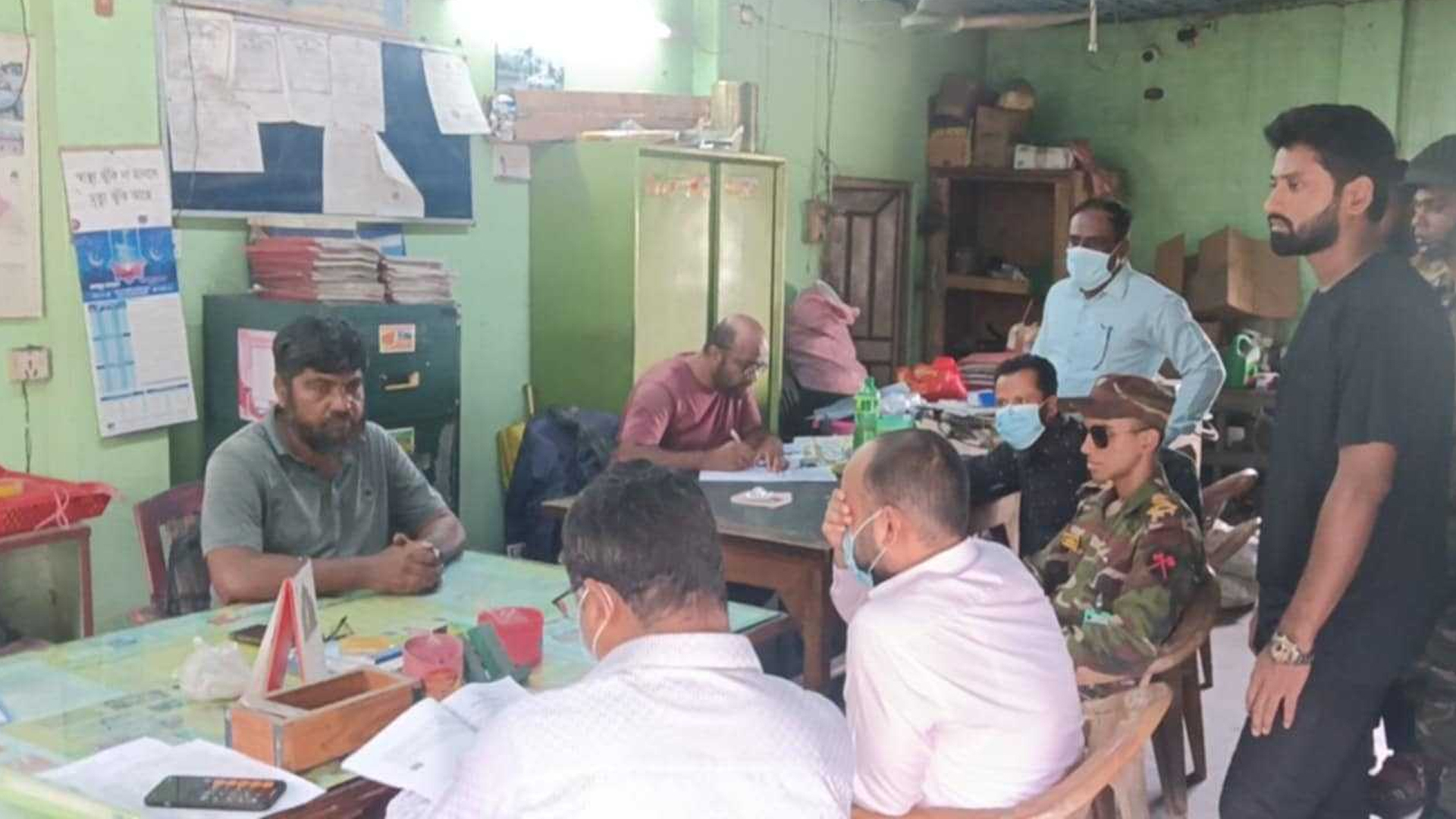 দিনাজপুরে ধান সরবরাহে অনিয়ম, ৬ রাইস মিলকে জরিমানা