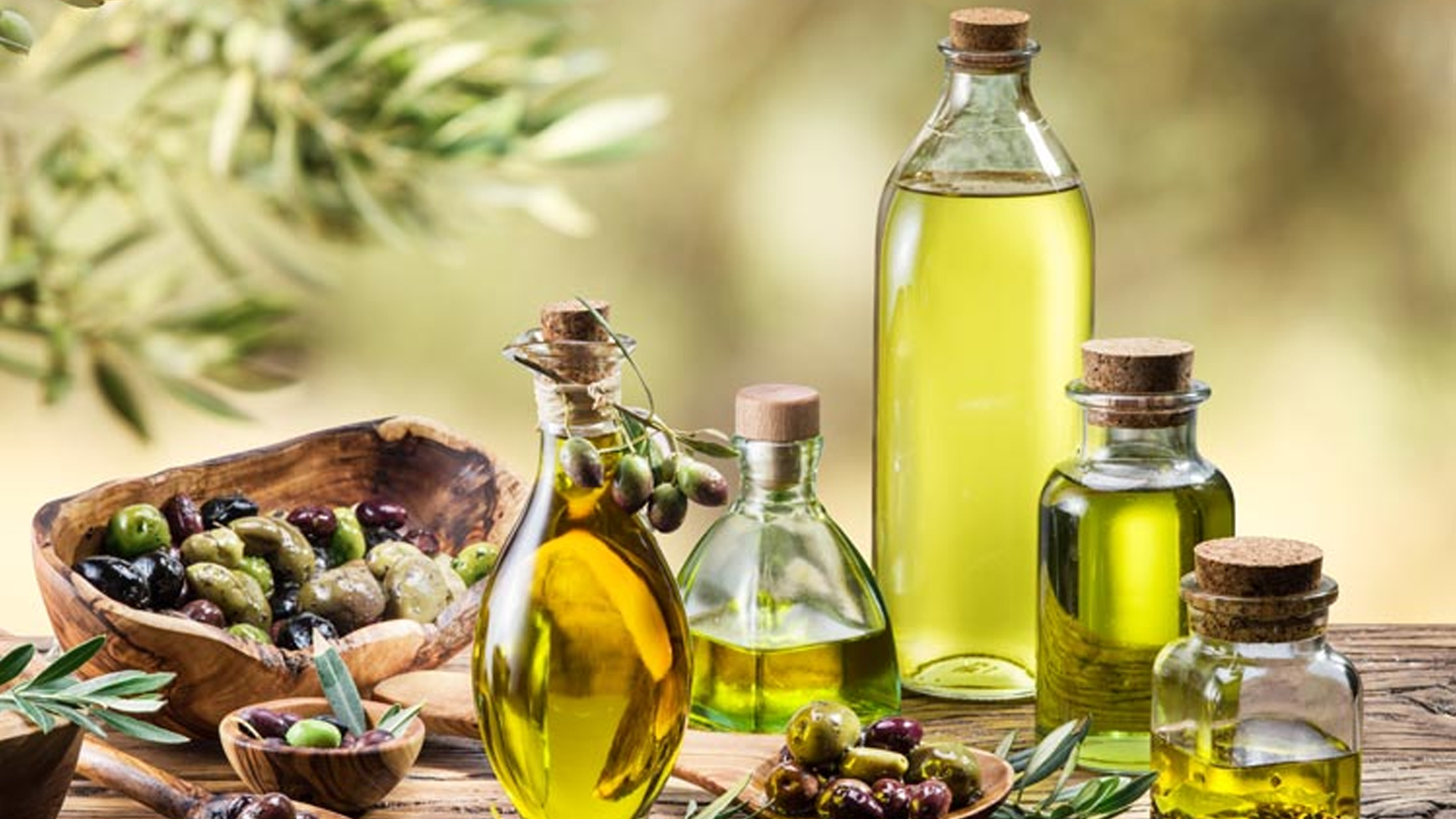 Rus qizlari buzuq porno filmlarda rol oynaydi