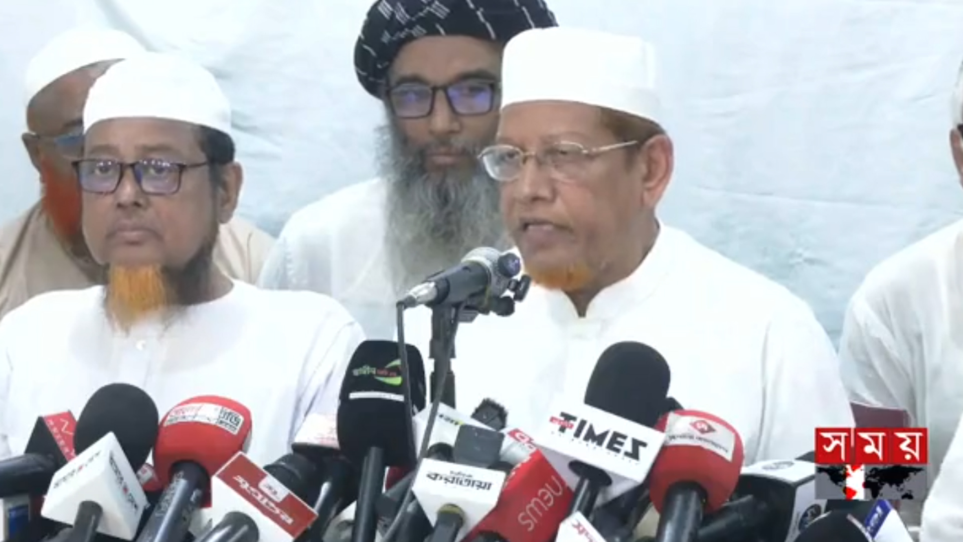 আলোচনায় সমাধান না হলে, আন্দোলন অব্যাহত থাকবে: আজাদ