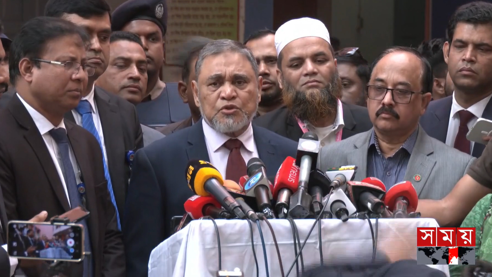 পাতানো নির্বাচন হচ্ছে না: সিইসি