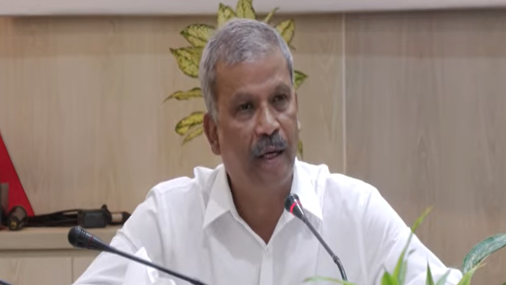 আমার লোক, তোমার লোক–এ কালচার থেকে বের হতে হবে রাজনৈতিক দলগুলোকে: আসিফ নজরুল