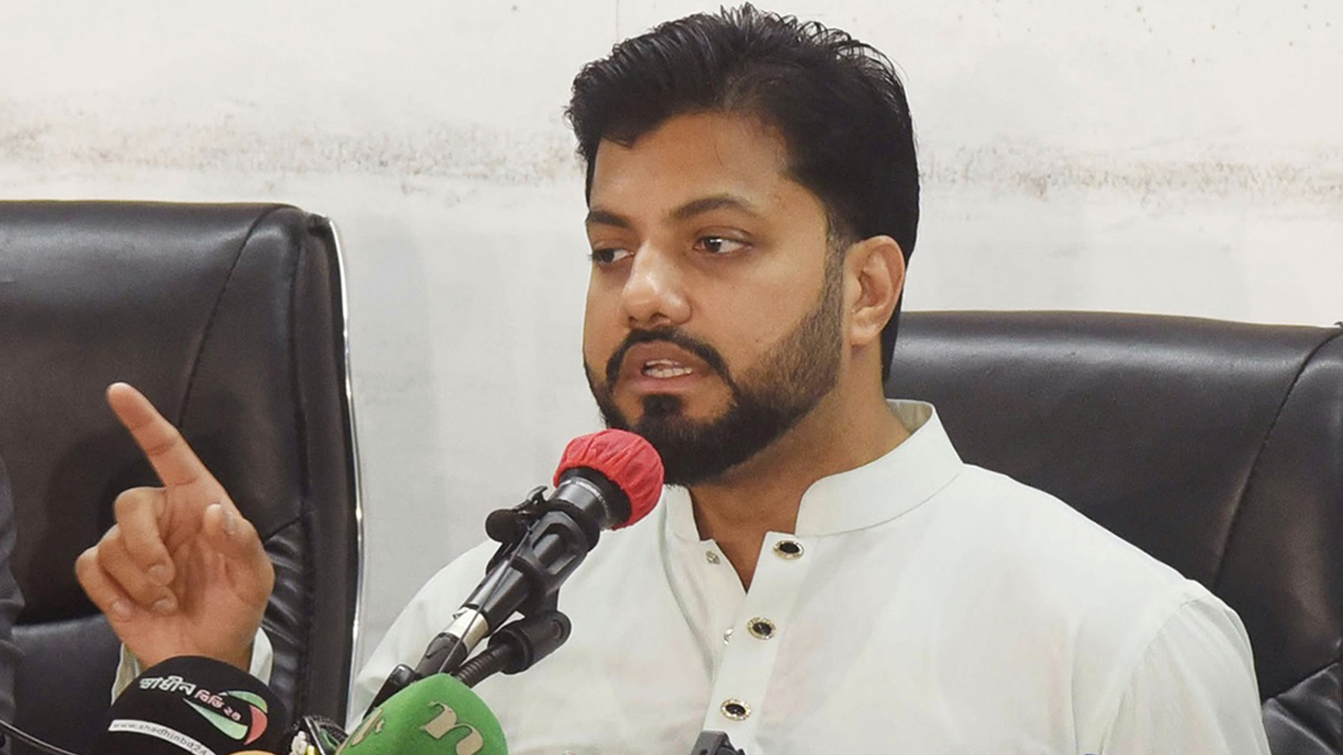 বিএনপি নেতা ইশরাক হোসেন। ফাইল ছবি