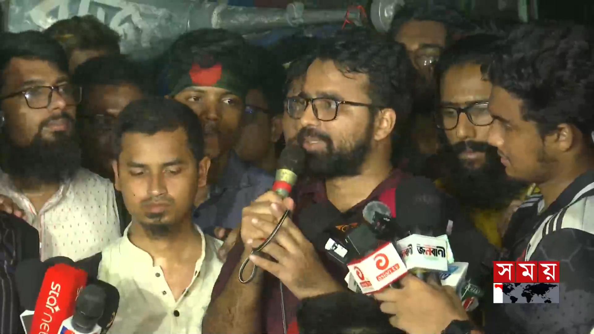 পূরণ হয়নি দাবি, আন্দোলন চালিয়ে যাবেন প্রকৌশল শিক্ষার্থীরা