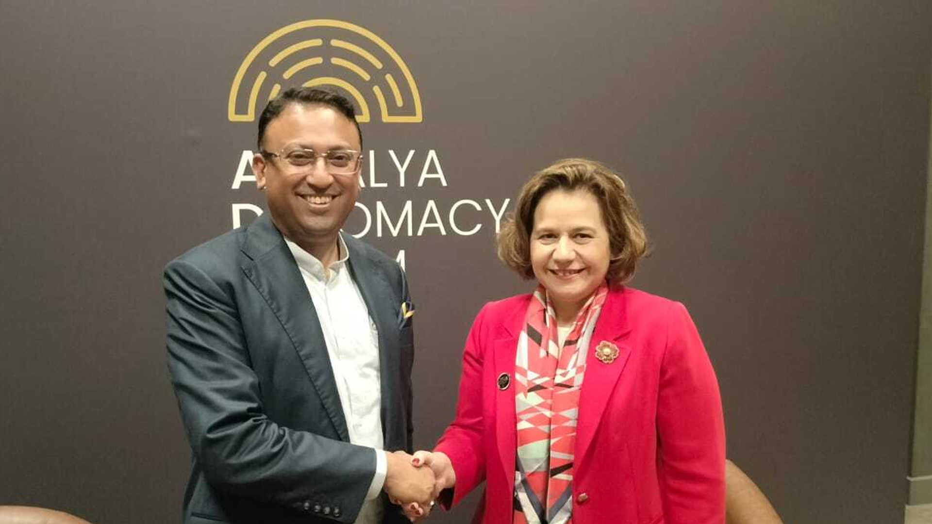 পররাষ্ট্র উপদেষ্টার সঙ্গে তুরস্কের উপপররাষ্ট্রমন্ত্রীর বৈঠক