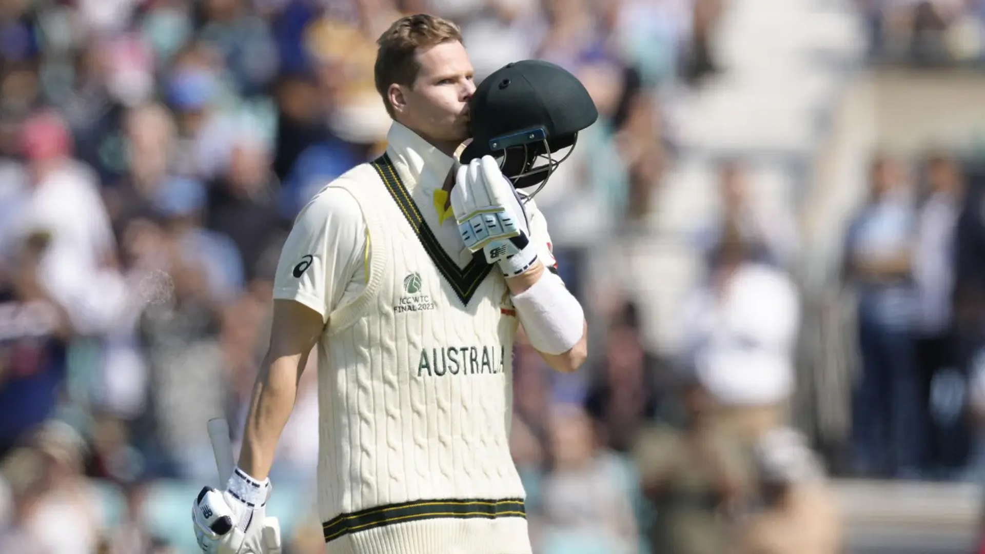 অ্যাশেজের প্রথম টেস্ট থেকে ছিটকে গেলেন কামিন্স, অধিনায়ক স্মিথ