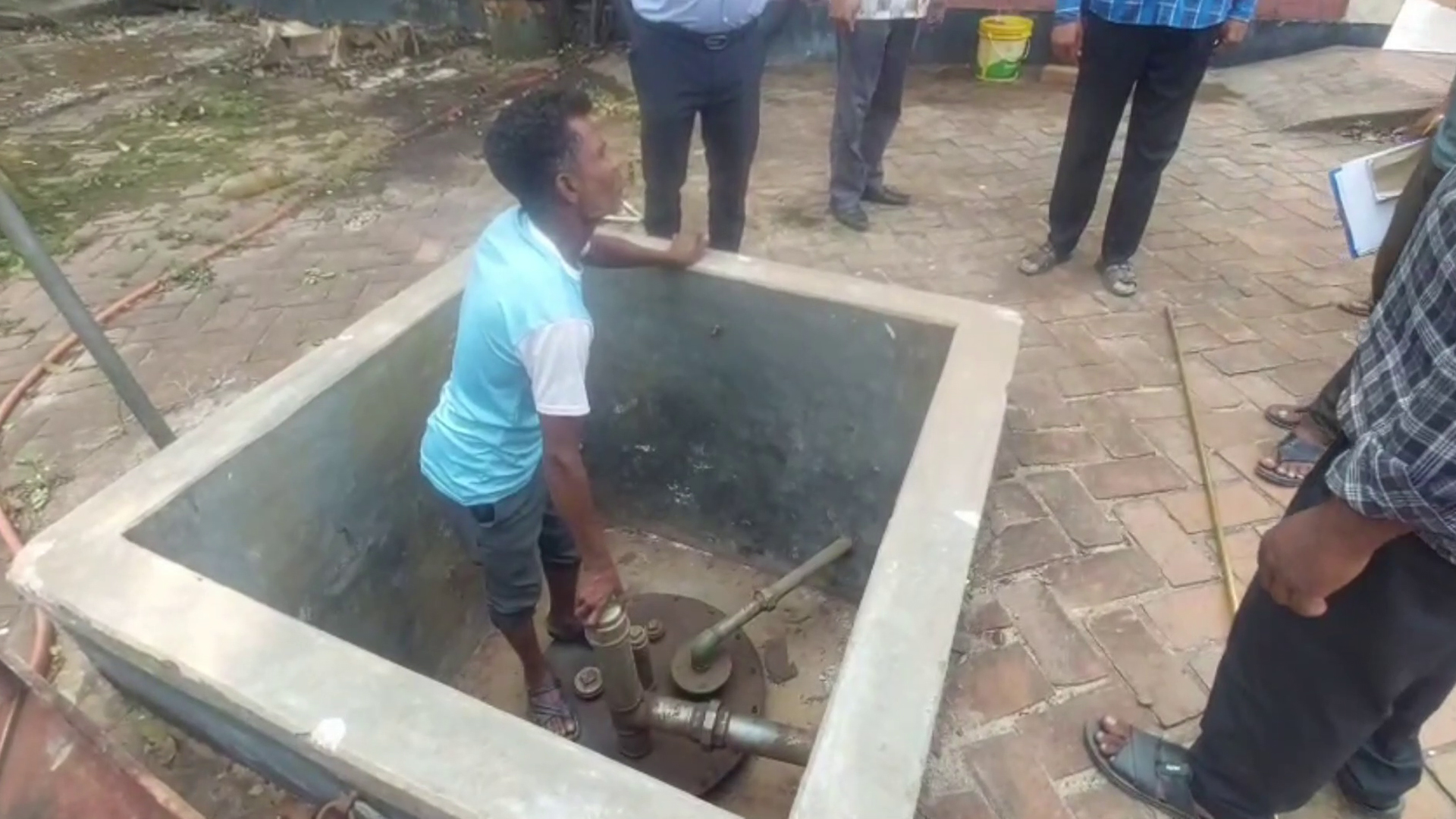 ফরিদপুরে বন্ধ পাম্পে পাওয়া গেল ৫৪ হাজার লিটার জ্বালানি, জরিমানা