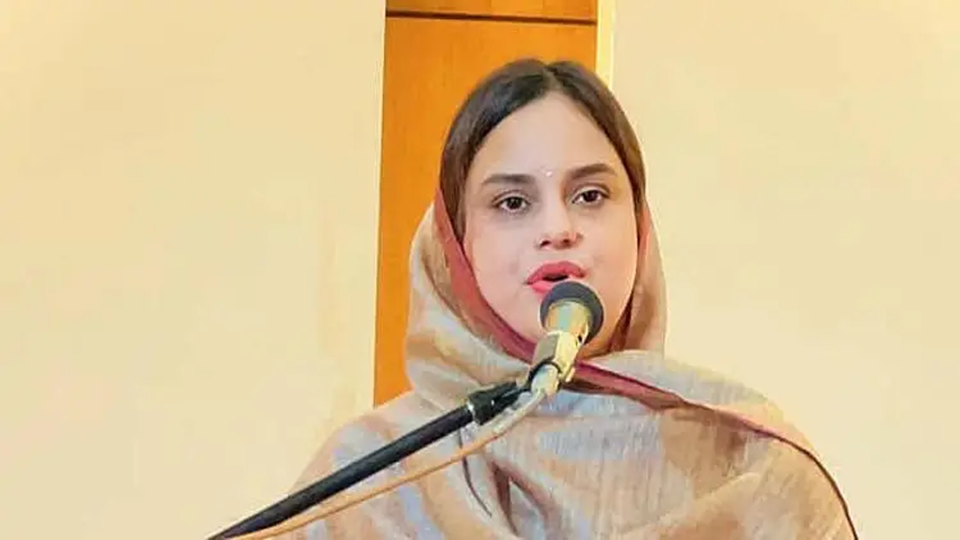 সাবেক উপজেলা চেয়ারম্যান জান্নাতুলসহ গ্রেফতার ৭