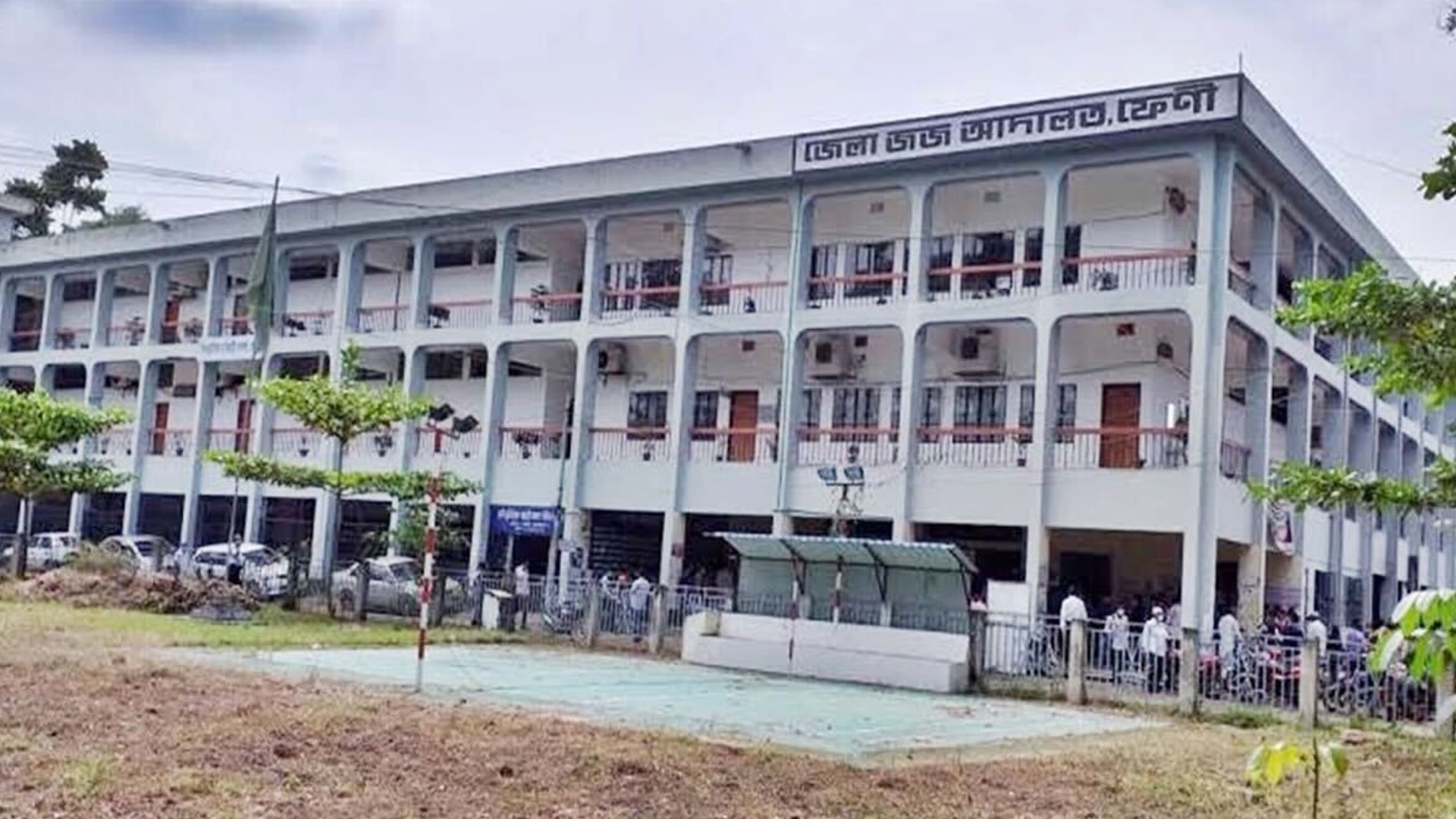 ভাসুরকে ফাঁসাতে ‘ধর্ষণ’ মামলা, স্বামী-স্ত্রীর সাড়ে তিন বছরের কারাদণ্ড