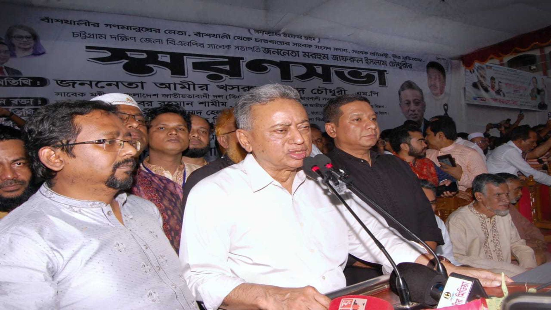 অনির্বাচিত সরকারের কারণে সবকিছু স্থবির হয়ে আছে: আমীর খসরু