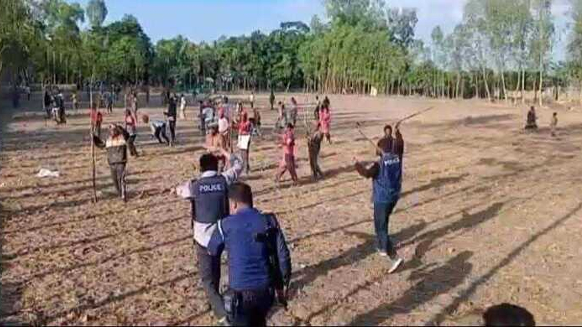 হবিগঞ্জে জমি নিয়ে বিরোধে সংঘর্ষ, আহত ৪০