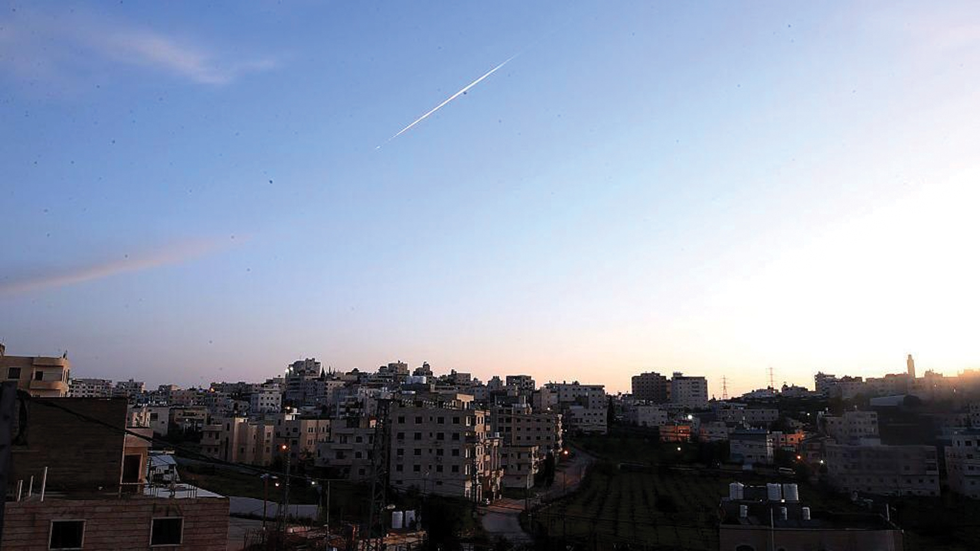 ইসরাইলে দ্বিতীয় ক্ষেপণাস্ত্র হামলা চালাল ইয়েমেন