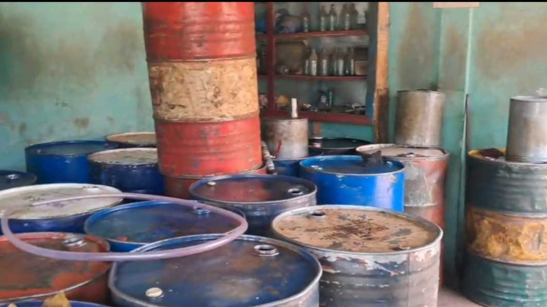 শ্রীমঙ্গলে অবৈধভাবে মজুত বিপুল পরিমাণ এলপিজি ও জ্বালানি তেল জব্দ